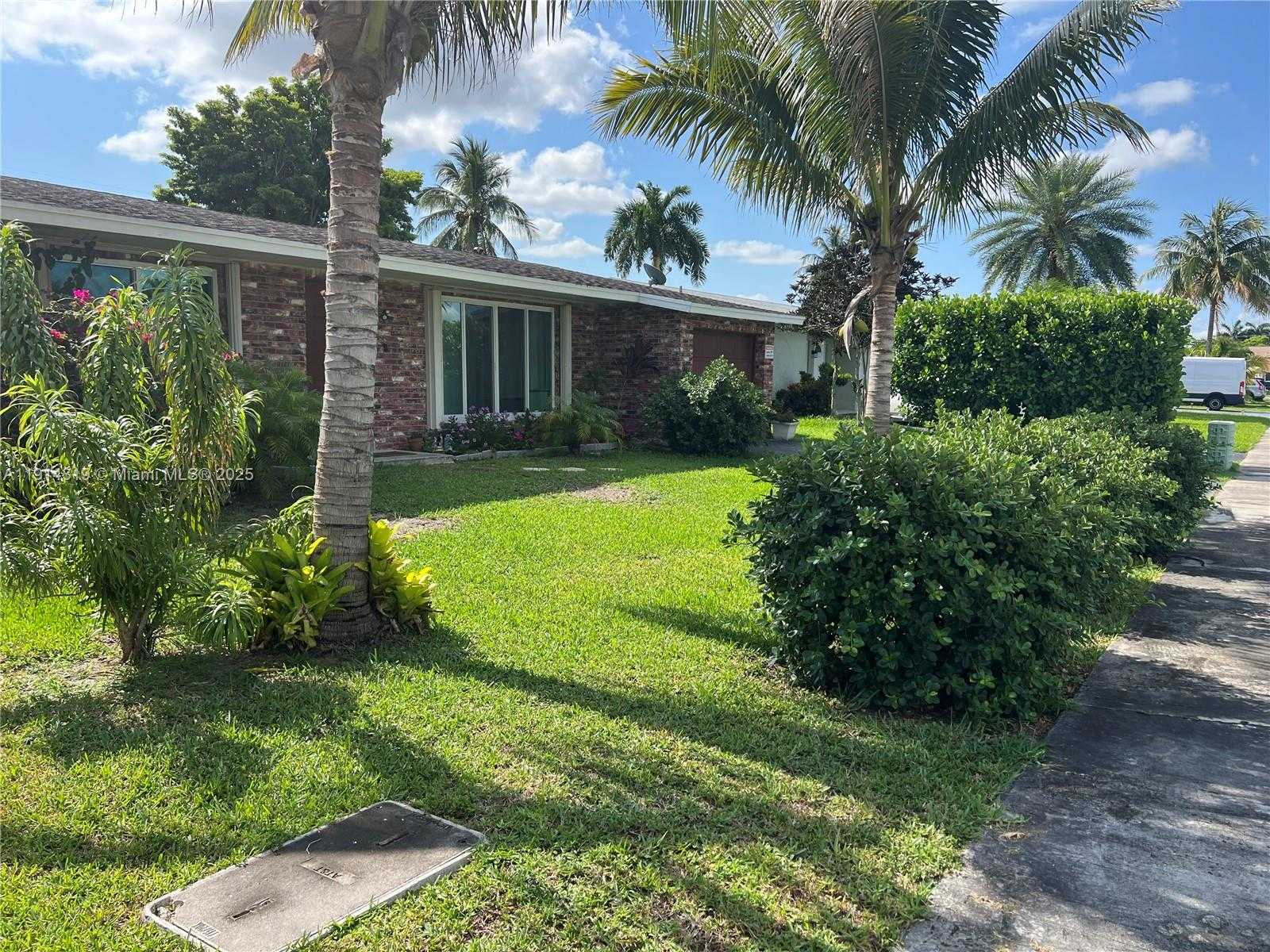 Small Image of 3600 NORTH WEST 113TH AVE, Sunrise Number 2