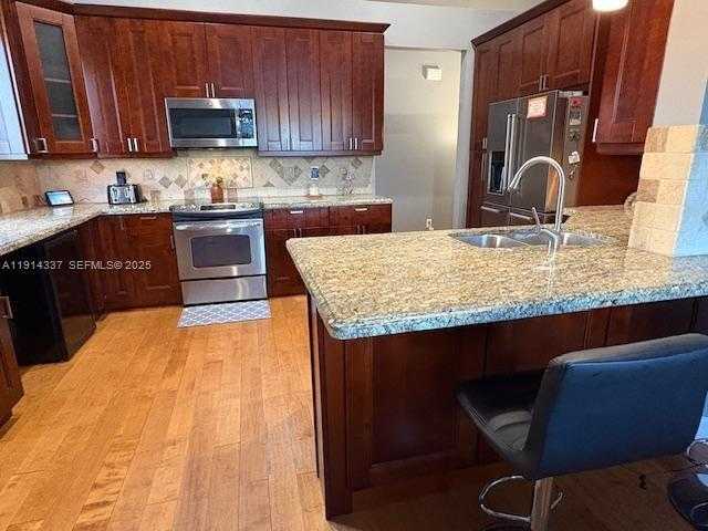 Small Image of 1163 CAMELLIA CIR, Weston Number 12