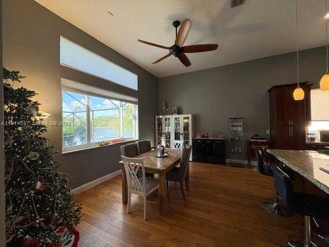 Small Image of 1163 CAMELLIA CIR, Weston Number 18