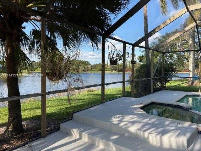 Small Image of 1163 CAMELLIA CIR, Weston Number 28