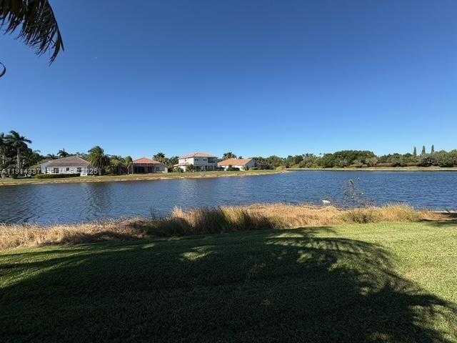 Small Image of 1163 CAMELLIA CIR, Weston Number 9