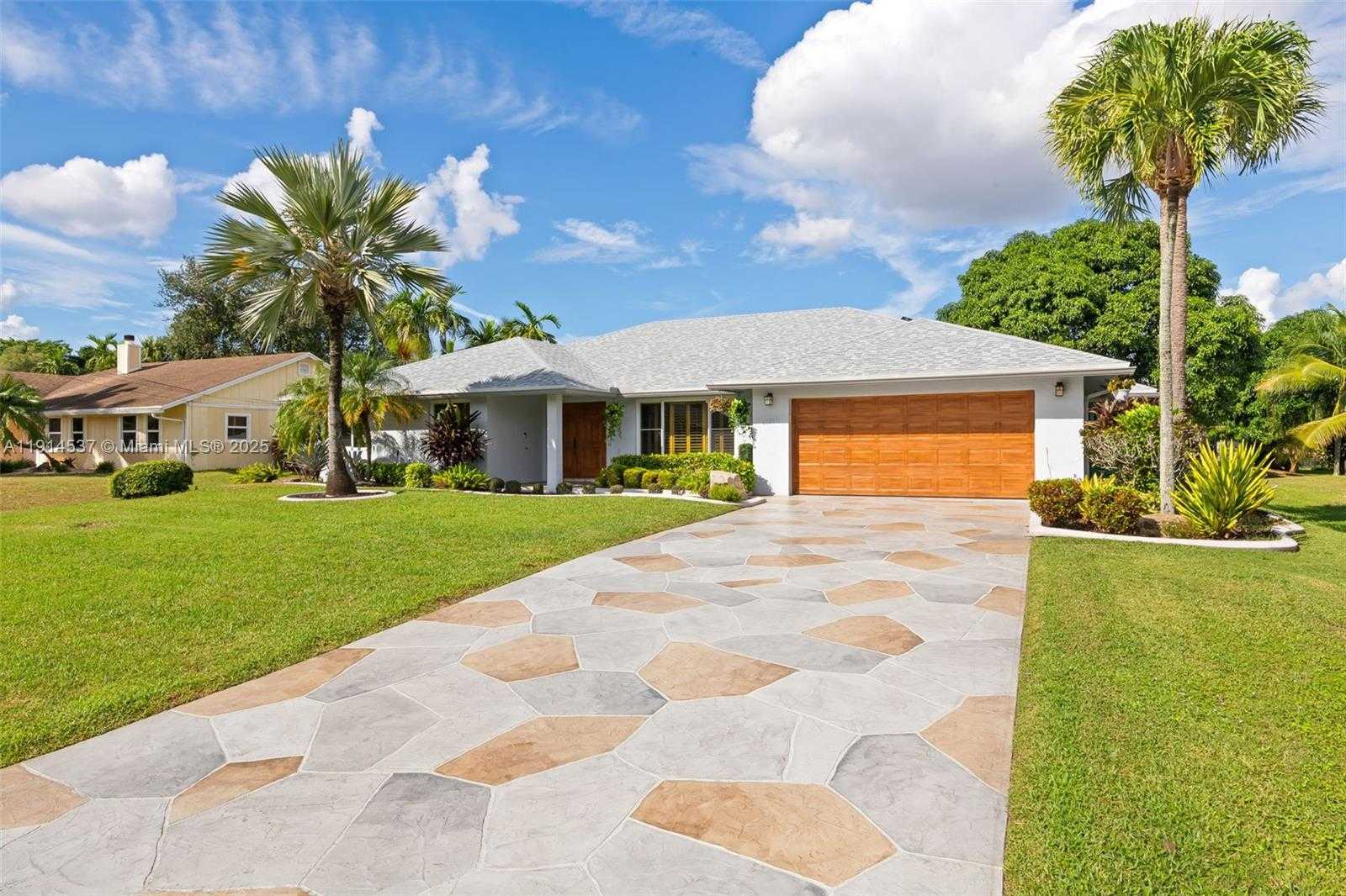 Small Image of 11241 NORTH WEST 27TH CT, Plantation Number 1