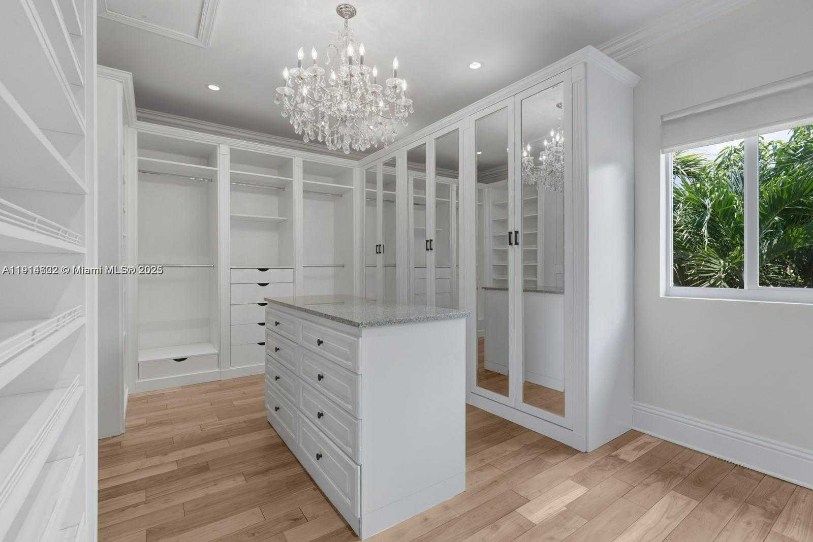 Small Image of 12650 SOUTH WEST 77TH AVE, Pinecrest Number 16