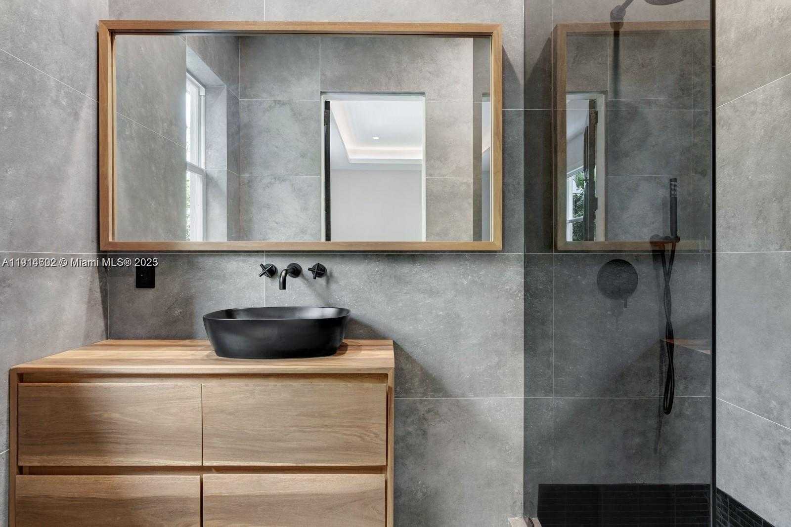 Small Image of 12650 SOUTH WEST 77TH AVE, Pinecrest Number 20