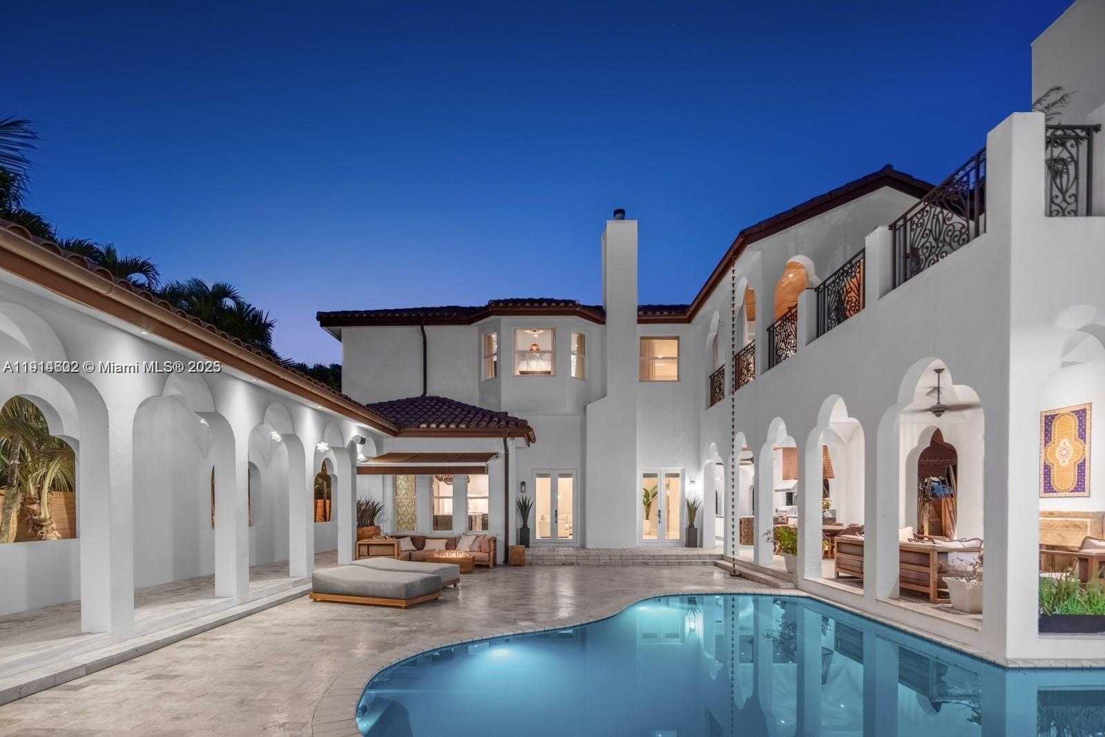 Small Image of 12650 SOUTH WEST 77TH AVE, Pinecrest Number 38