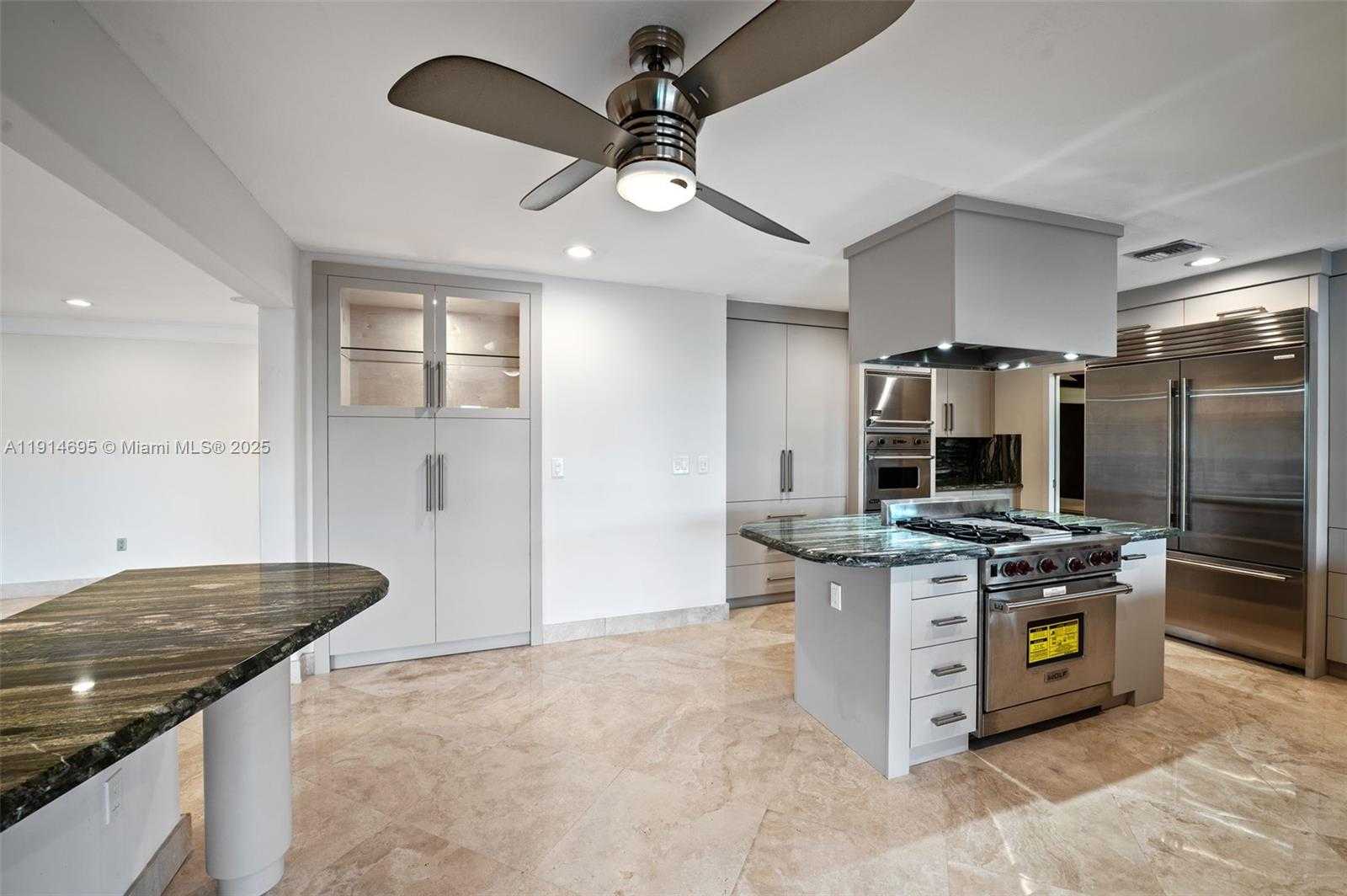 Small Image of 2015 NORTH EAST 120TH RD, North Miami Number 23