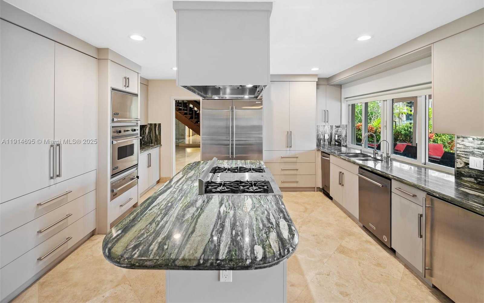 Small Image of 2015 NORTH EAST 120TH RD, North Miami Number 7