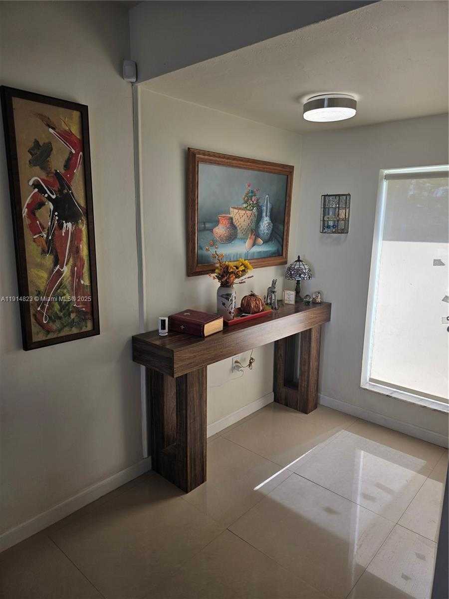 Small Image of 7917 TROPICANA ST, Miramar Number 11