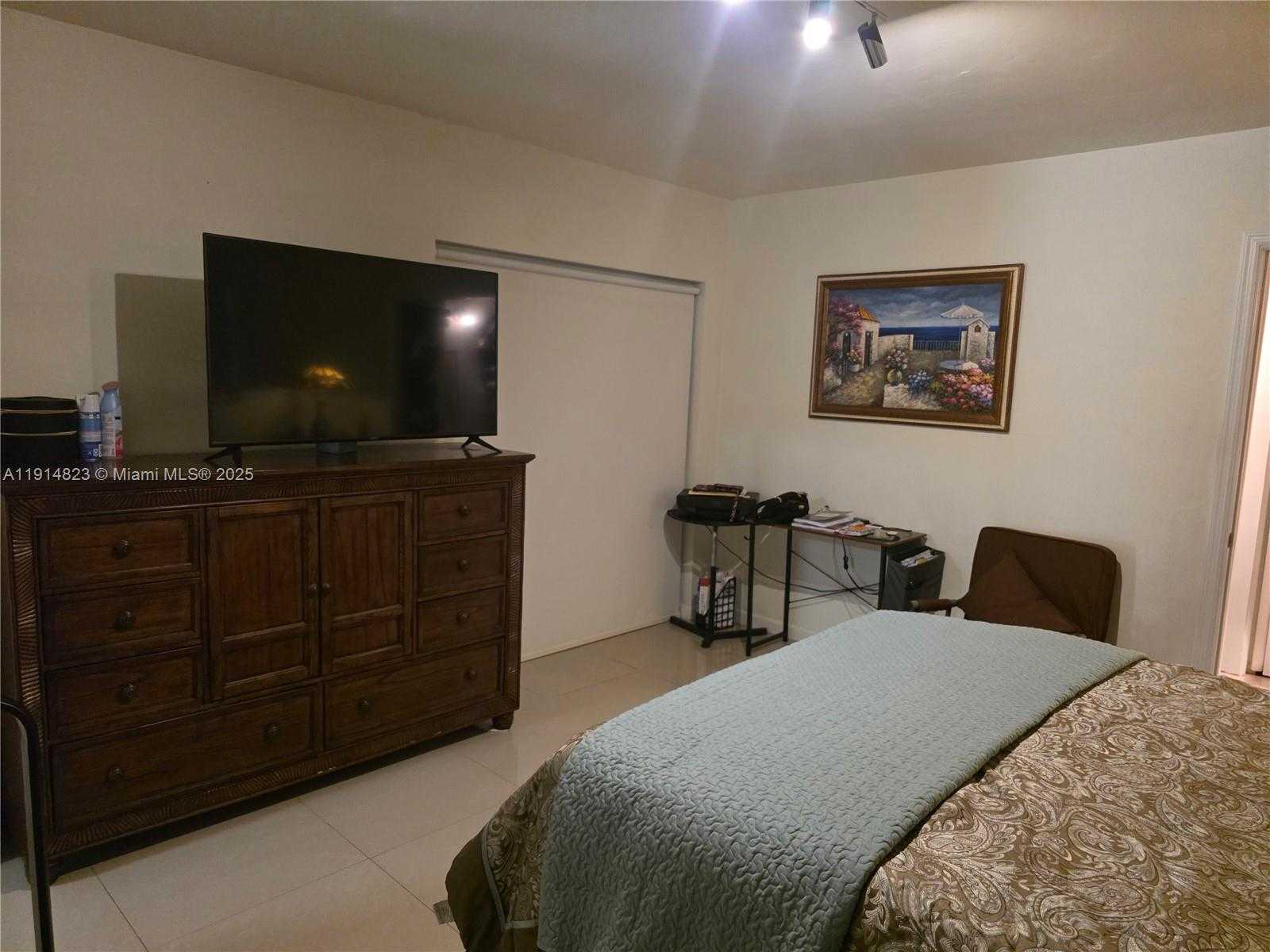 Small Image of 7917 TROPICANA ST, Miramar Number 27