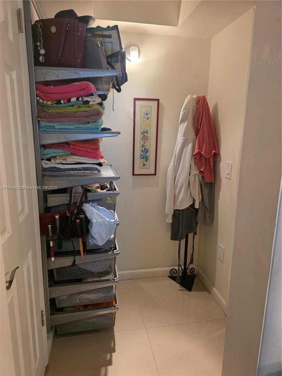 Small Image of 7917 TROPICANA ST, Miramar Number 30