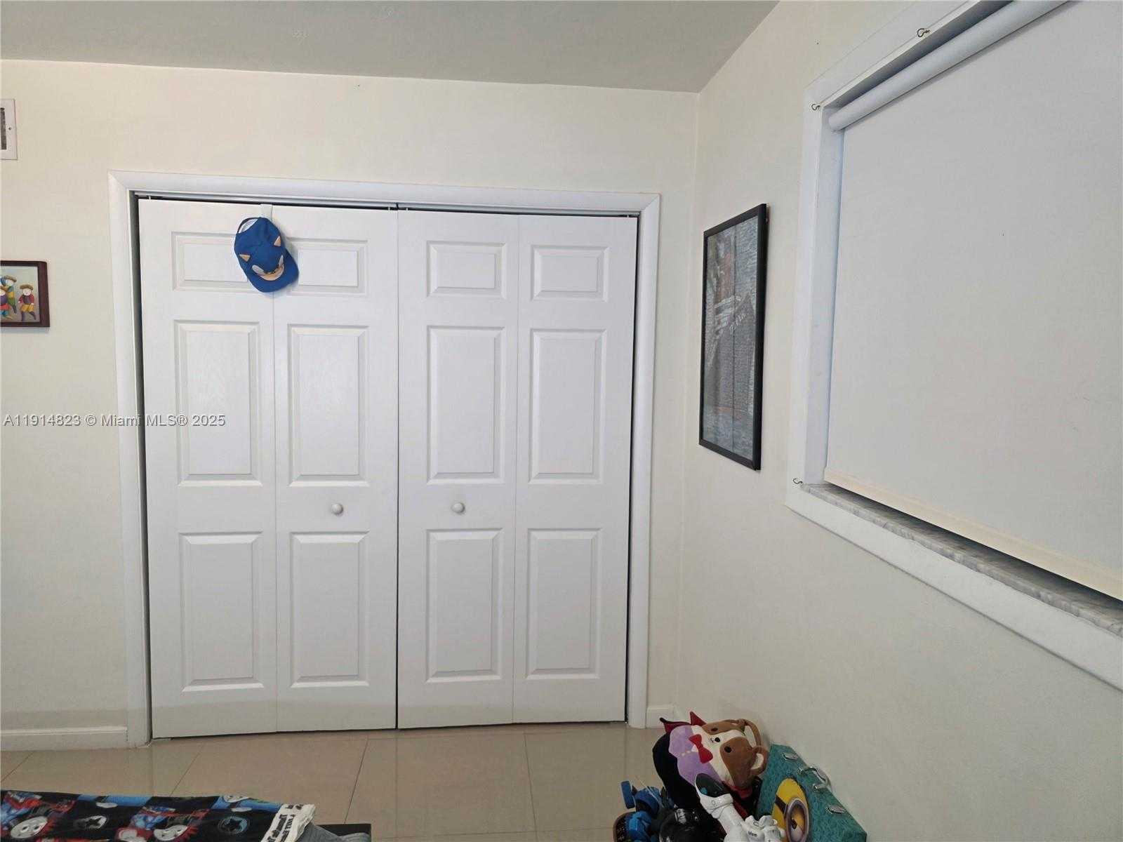 Small Image of 7917 TROPICANA ST, Miramar Number 35