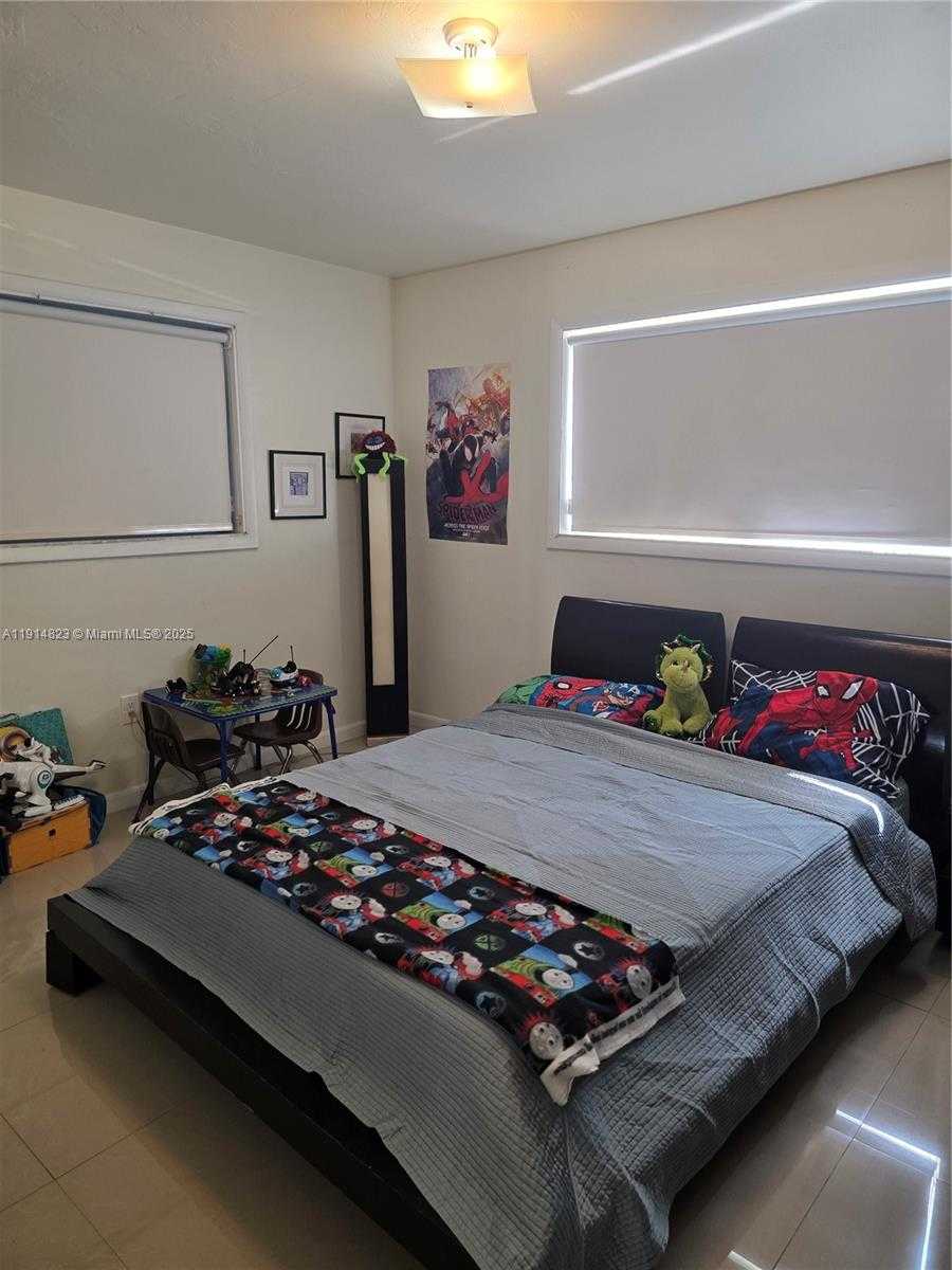 Small Image of 7917 TROPICANA ST, Miramar Number 37