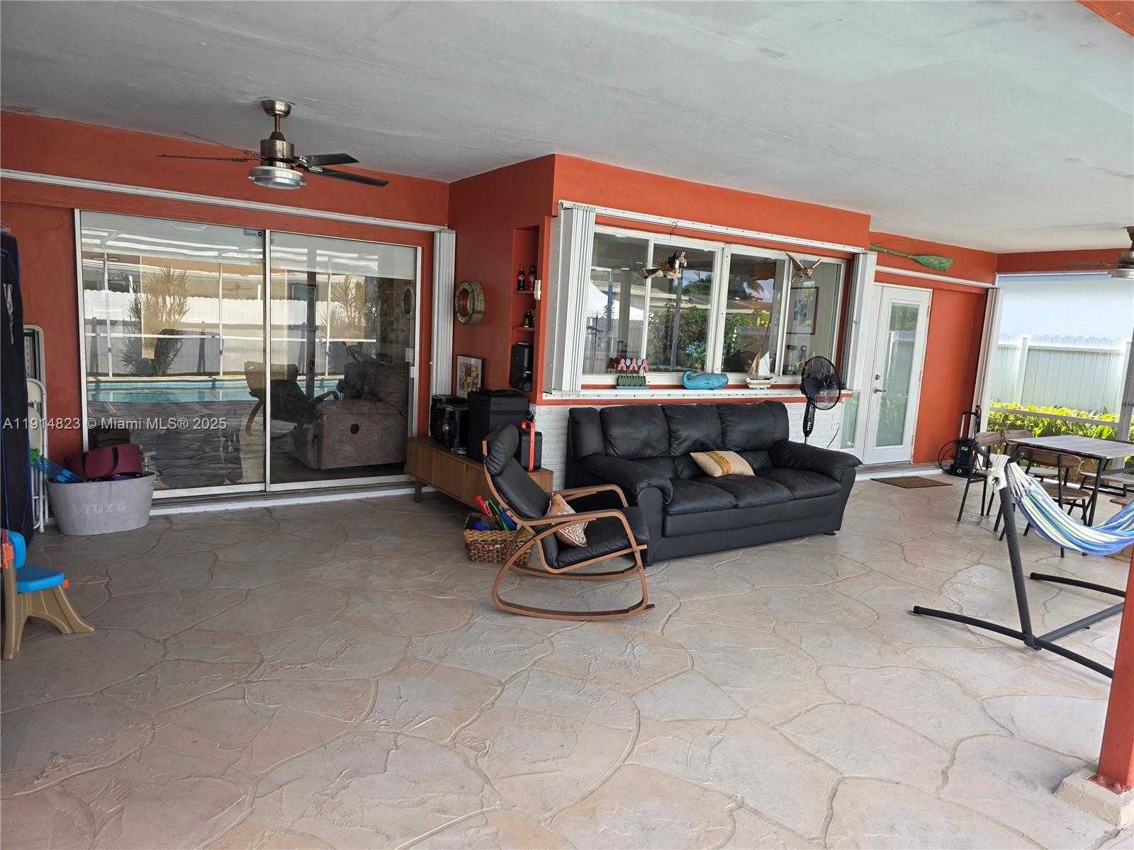 Small Image of 7917 TROPICANA ST, Miramar Number 48