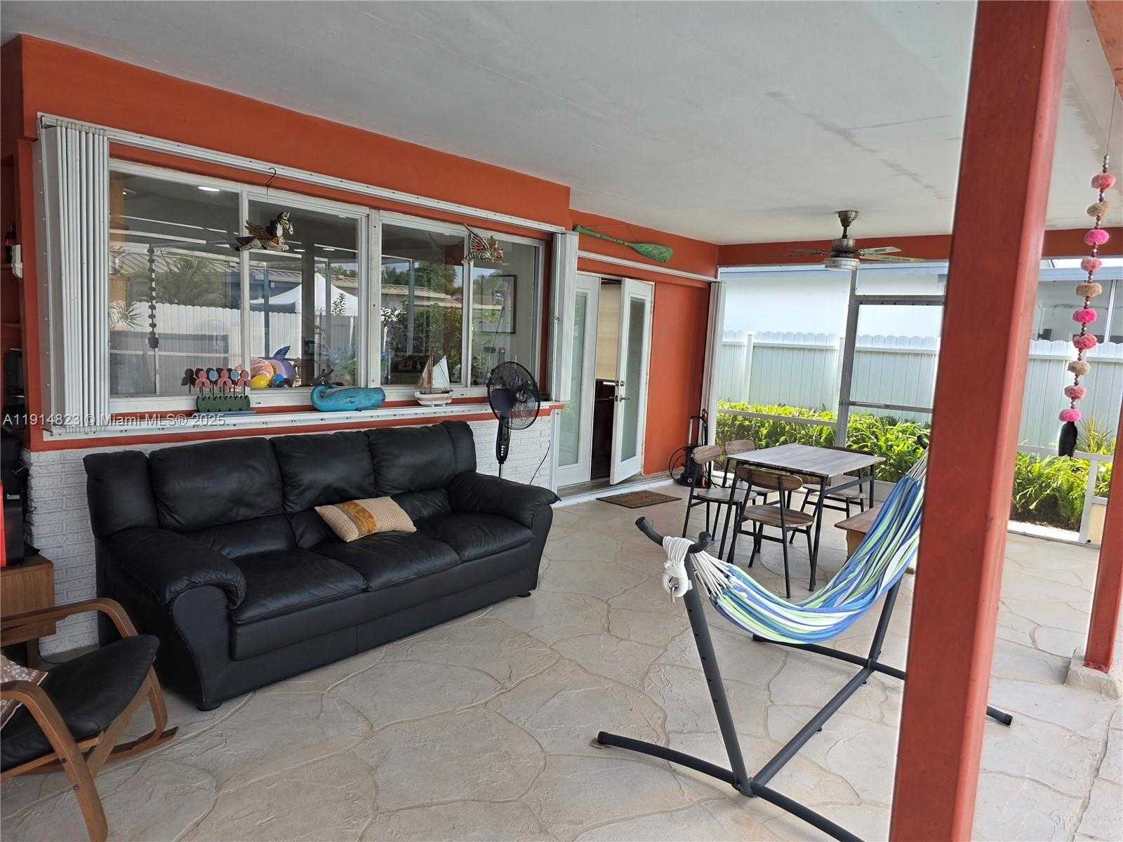 Small Image of 7917 TROPICANA ST, Miramar Number 49