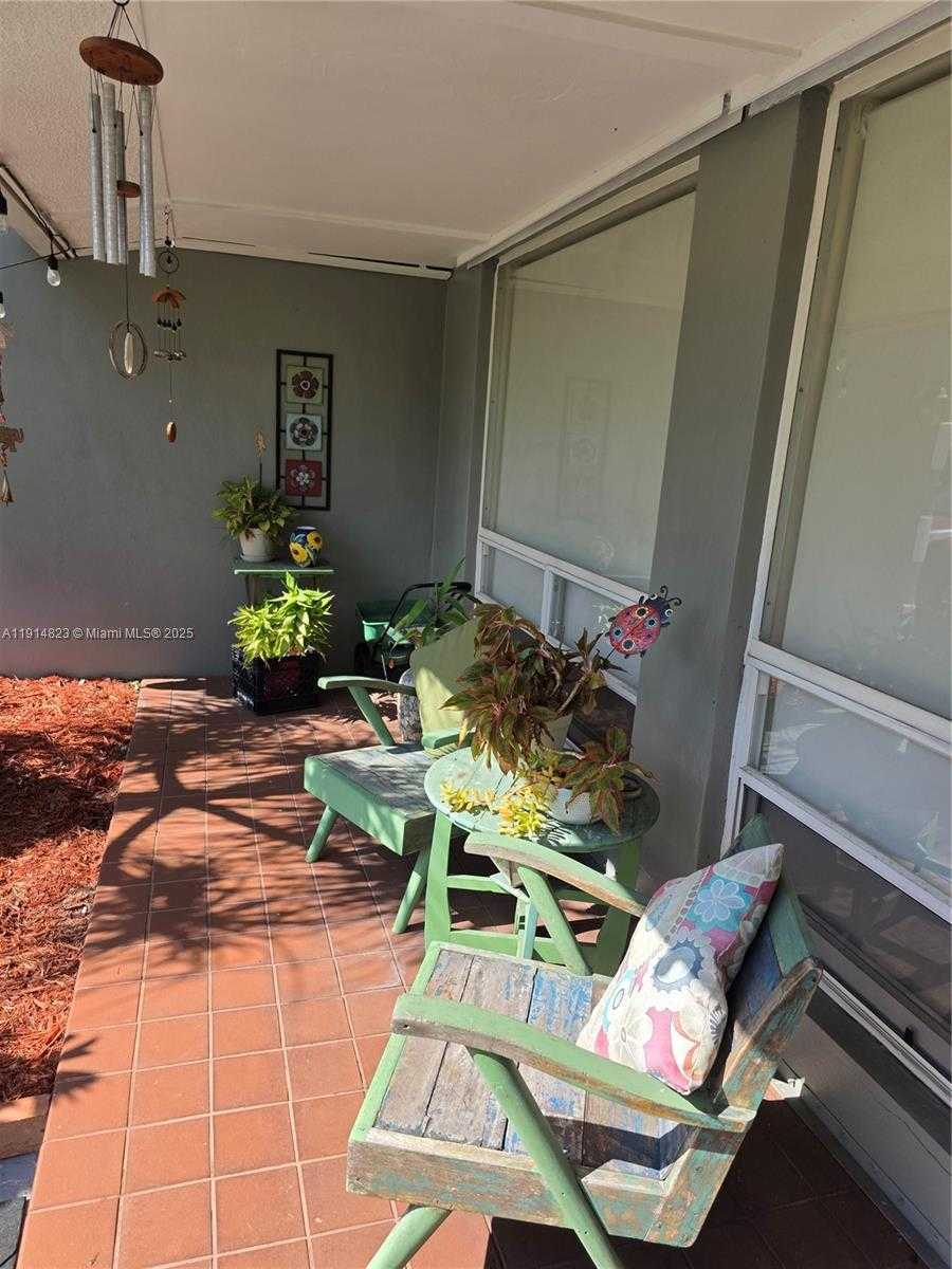Small Image of 7917 TROPICANA ST, Miramar Number 6