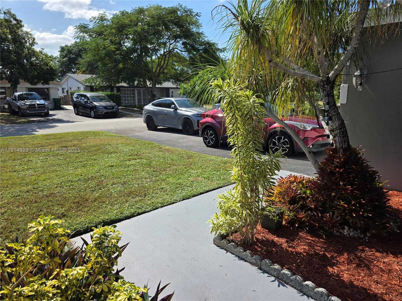 Small Image of 7917 TROPICANA ST, Miramar Number 63