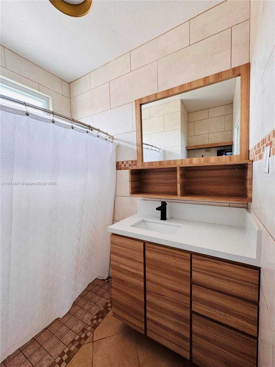 Small Image of 78 C. Jaime Brull, Vega Baja, 00693, Puerto Rico Number 18