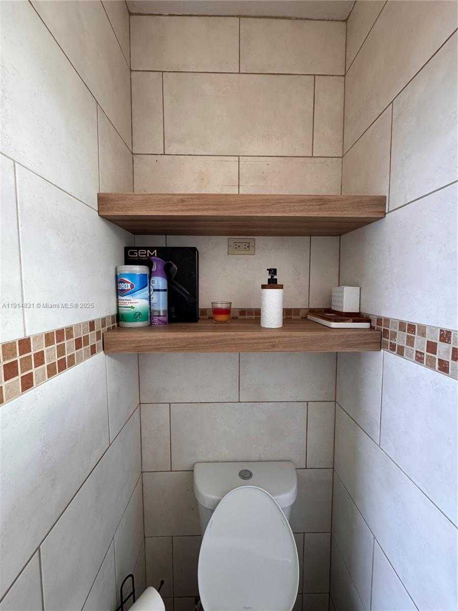 Small Image of 78 C. Jaime Brull, Vega Baja, 00693, Puerto Rico Number 19