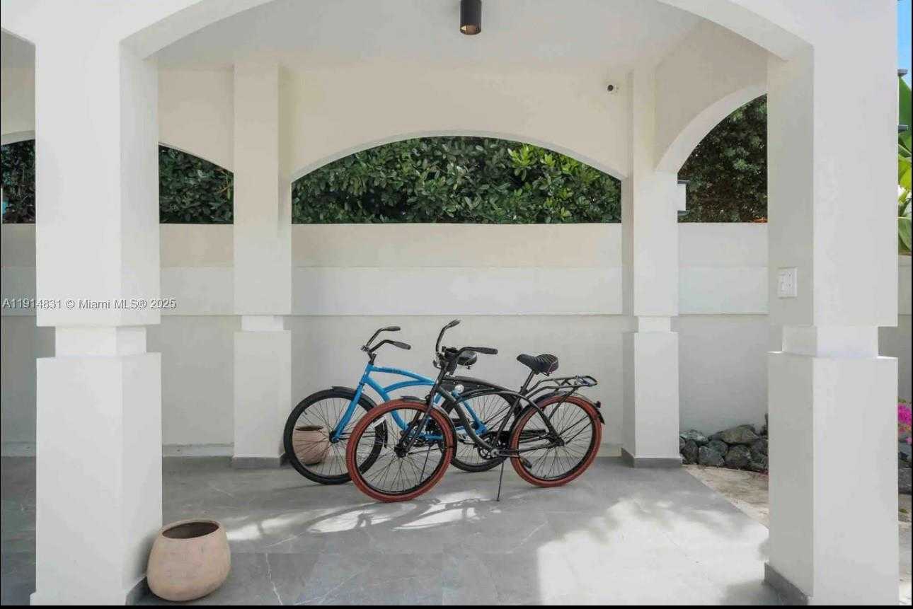 Small Image of 78 C. Jaime Brull, Vega Baja, 00693, Puerto Rico Number 29