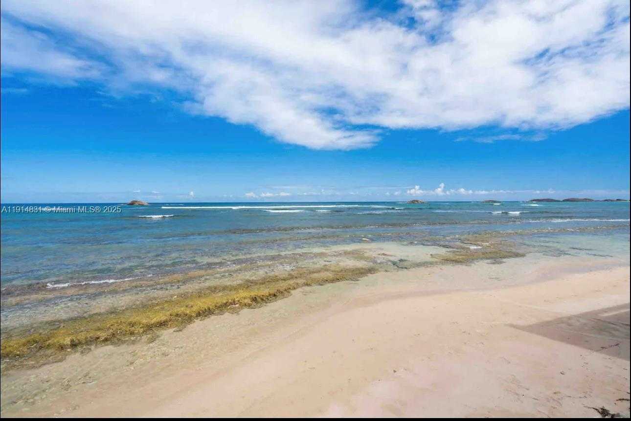 Small Image of 78 C. Jaime Brull, Vega Baja, 00693, Puerto Rico Number 34