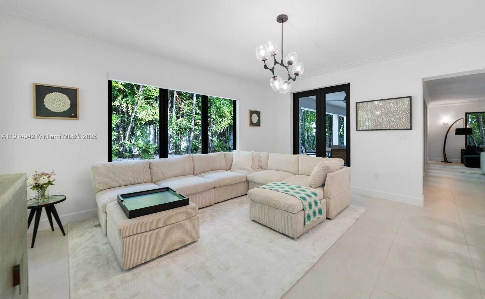 Small Image of 5735 NORTH BAY RD, Miami Beach Number 12