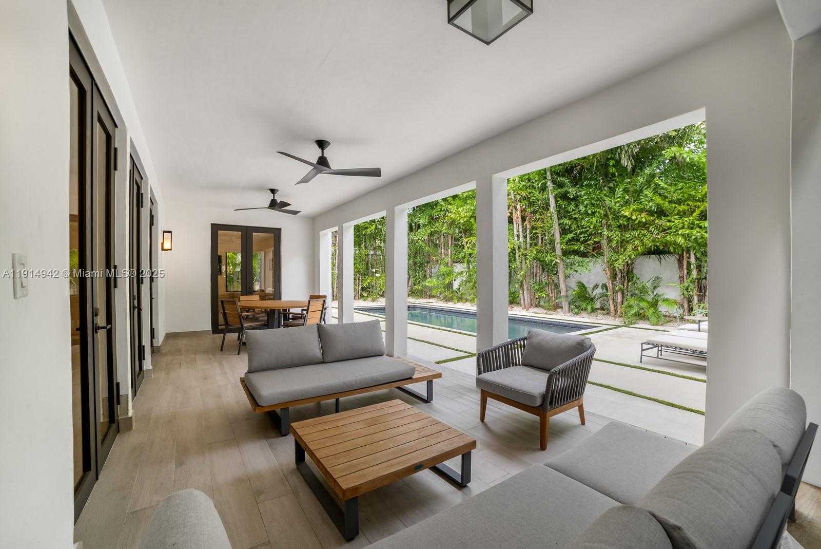 Small Image of 5735 NORTH BAY RD, Miami Beach Number 19