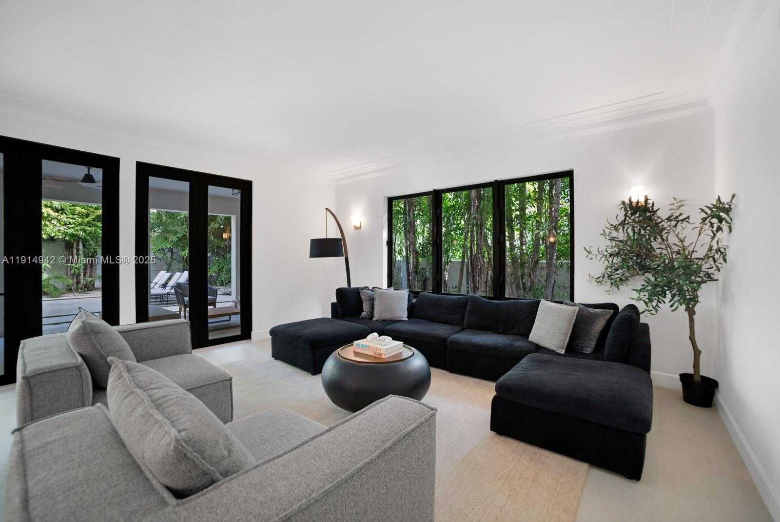 Small Image of 5735 NORTH BAY RD, Miami Beach Number 9