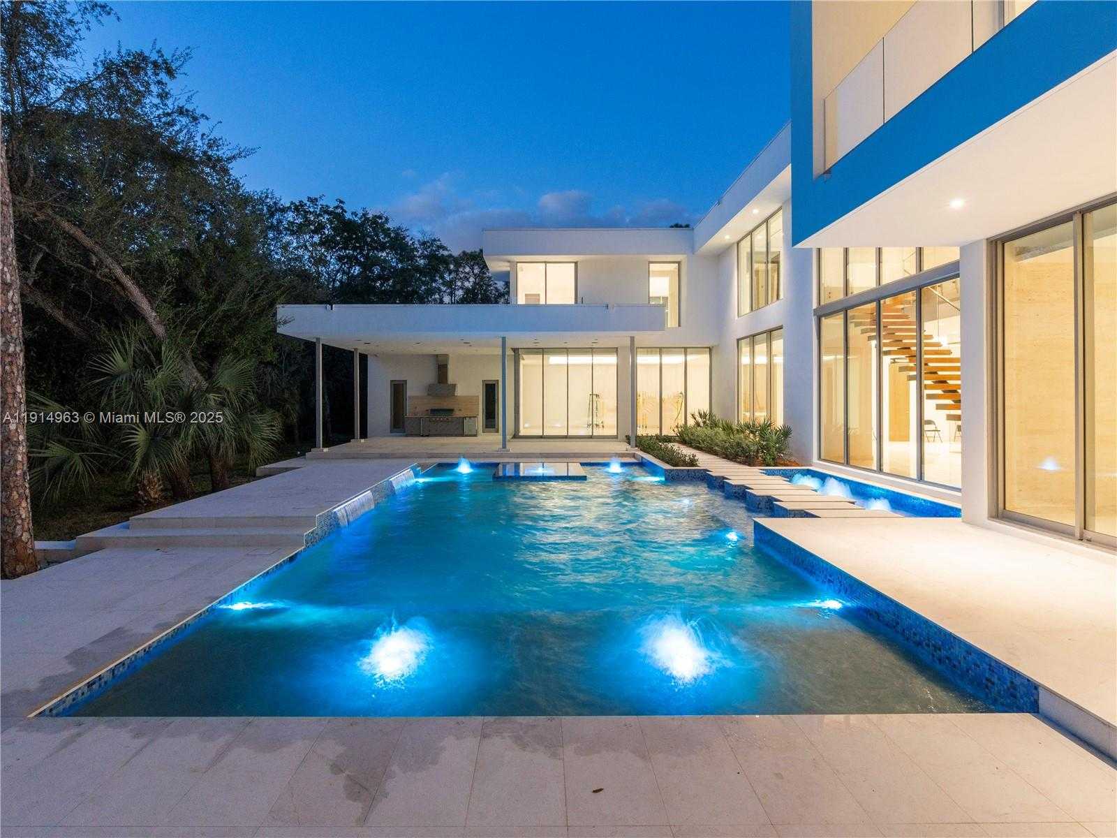 Small Image of 6720 SOUTH WEST 98TH ST, Pinecrest Number 16