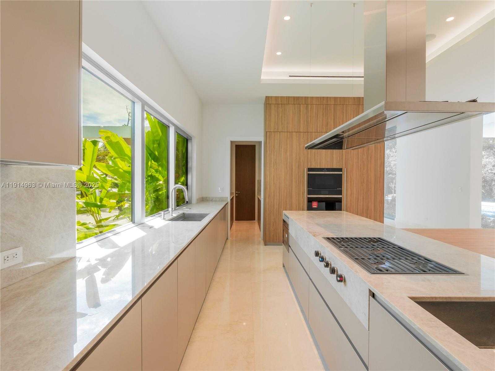 Small Image of 6720 SOUTH WEST 98TH ST, Pinecrest Number 31