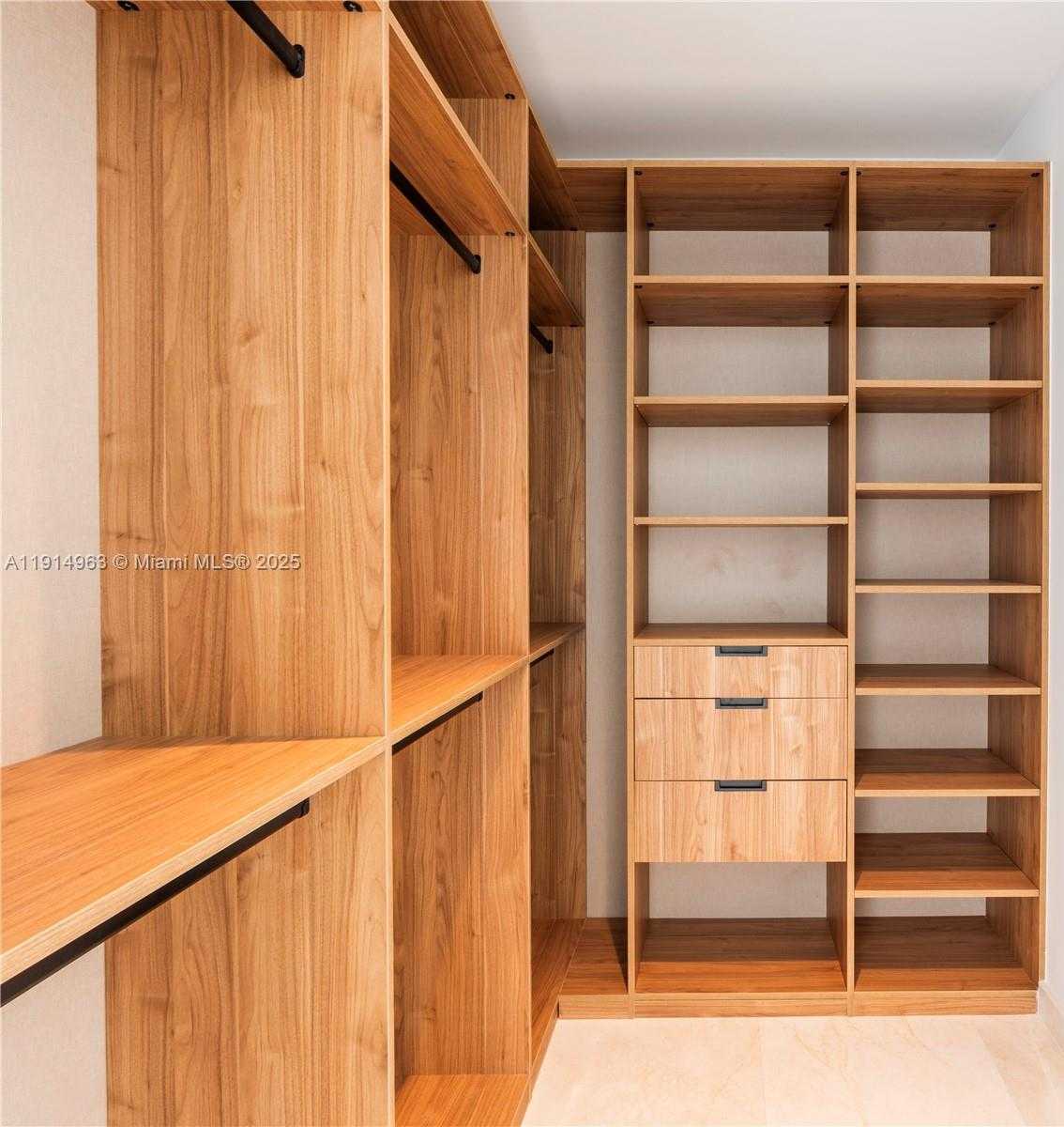 Small Image of 6720 SOUTH WEST 98TH ST, Pinecrest Number 44