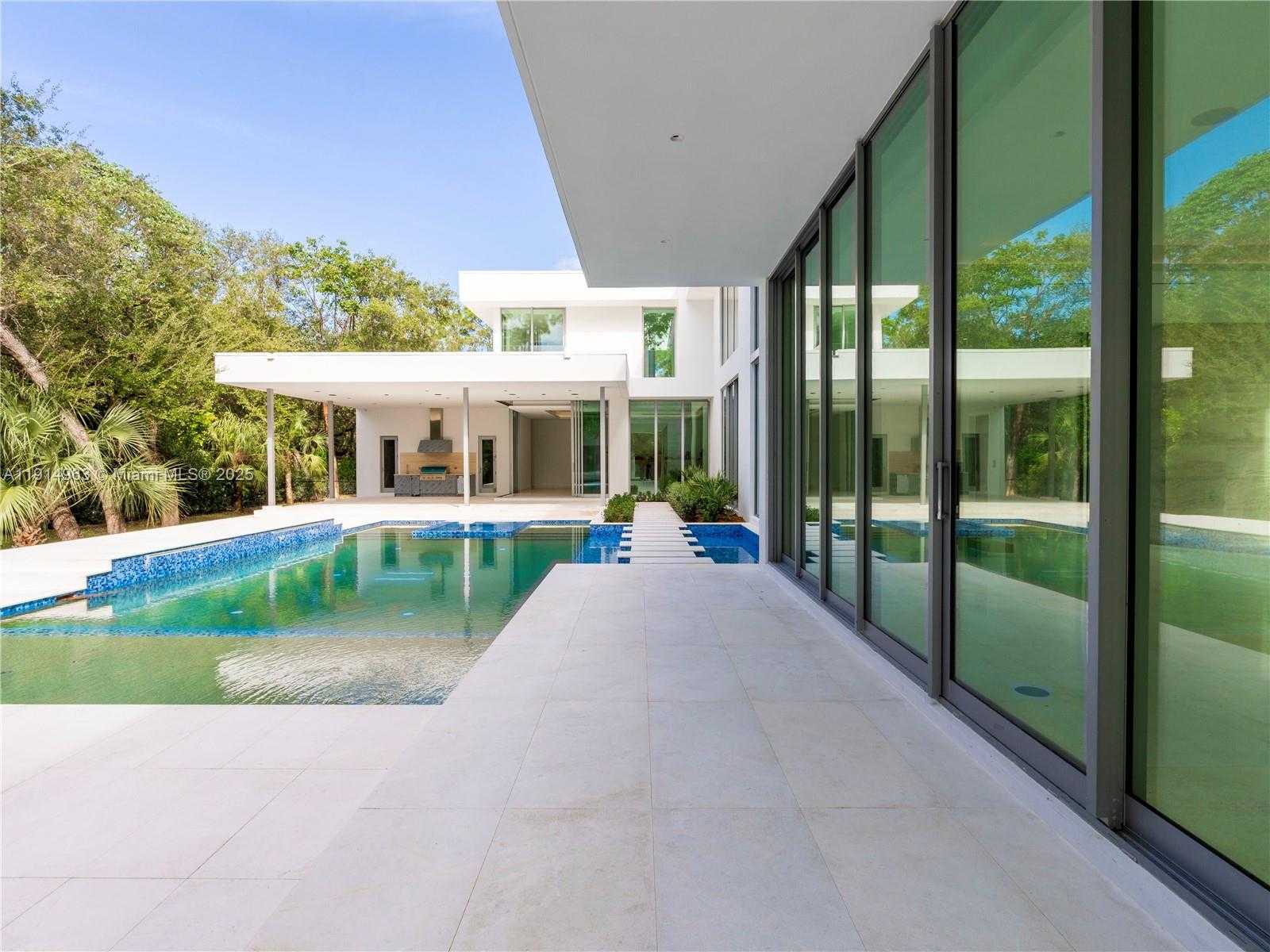 Small Image of 6720 SOUTH WEST 98TH ST, Pinecrest Number 47