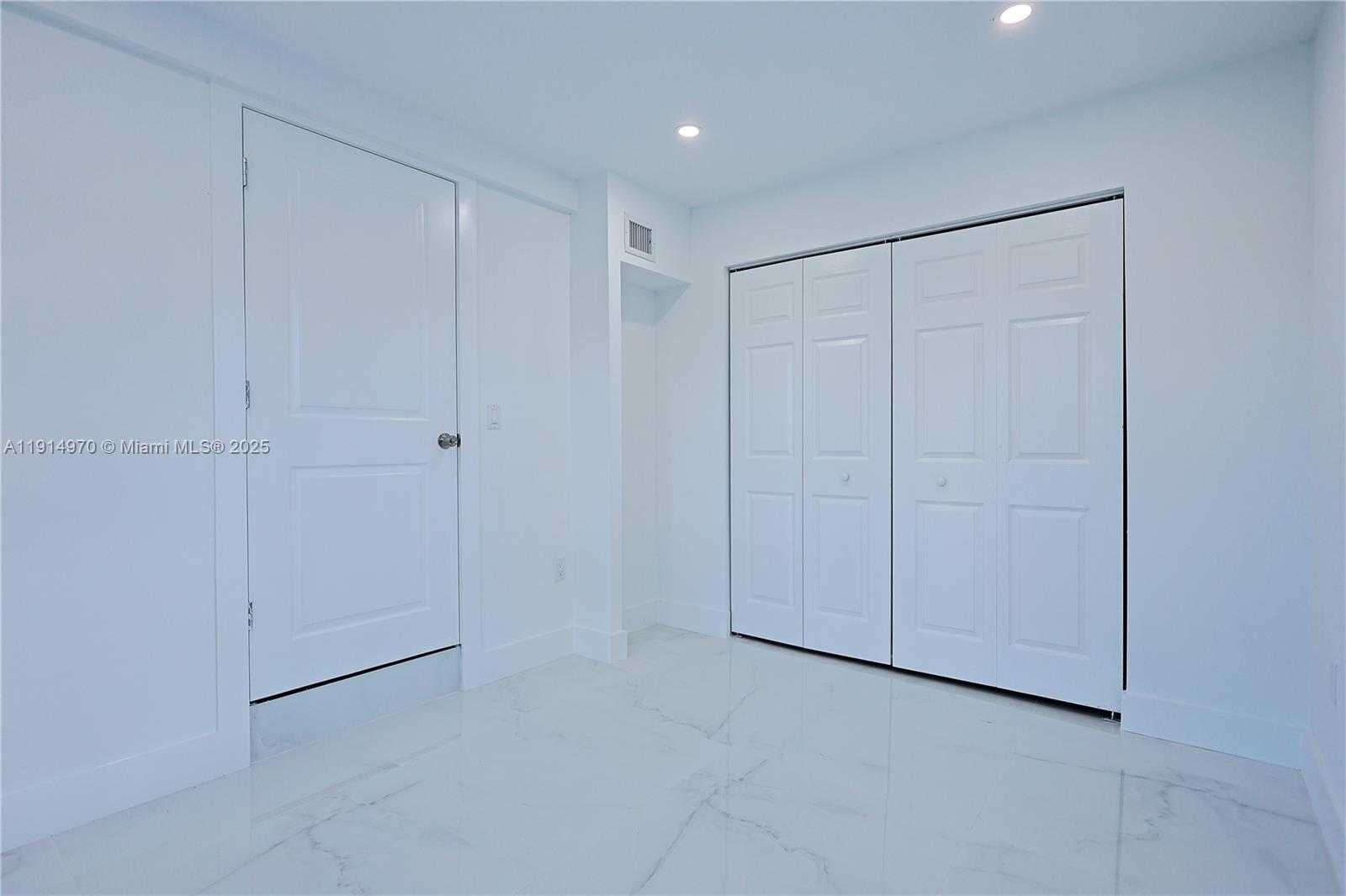 Small Image of 720 NORTH EAST 143RD ST, North Miami Number 12