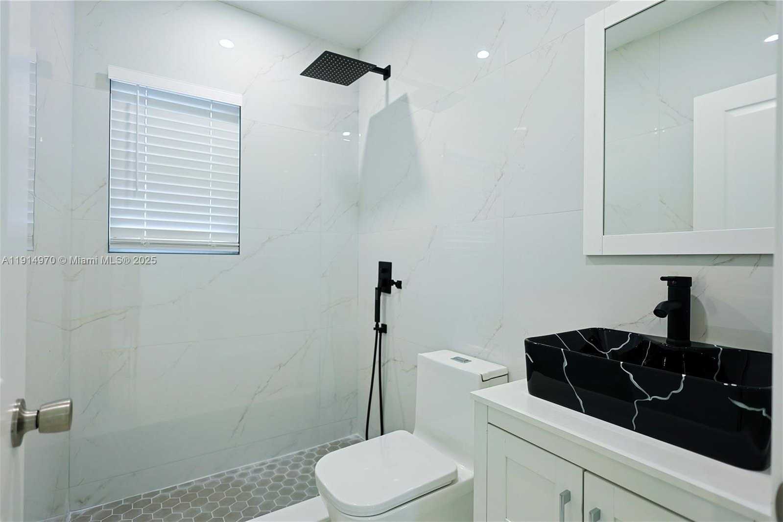 Small Image of 720 NORTH EAST 143RD ST, North Miami Number 17