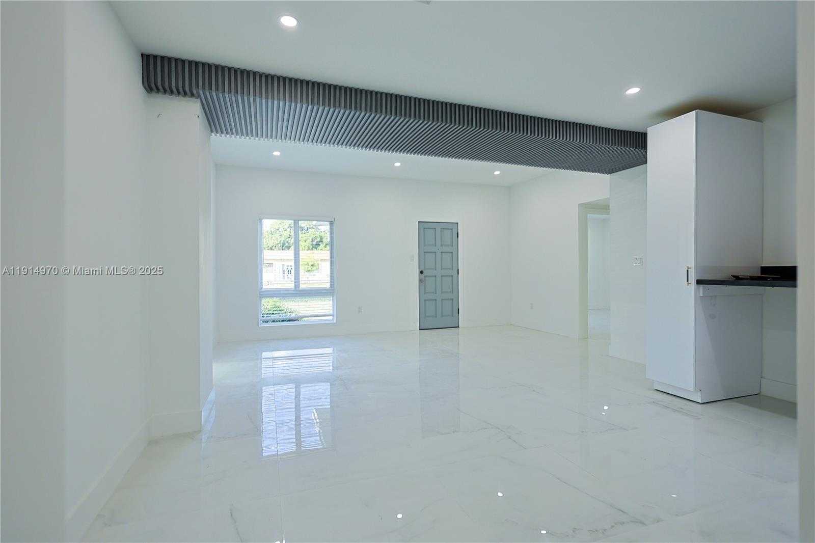 Small Image of 720 NORTH EAST 143RD ST, North Miami Number 5