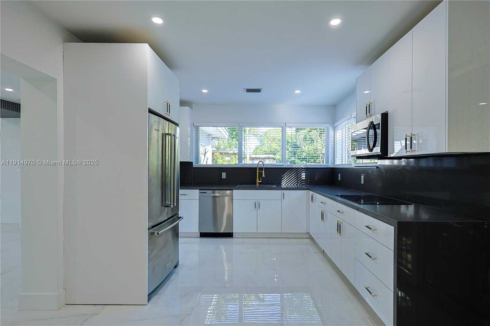 Small Image of 720 NORTH EAST 143RD ST, North Miami Number 6