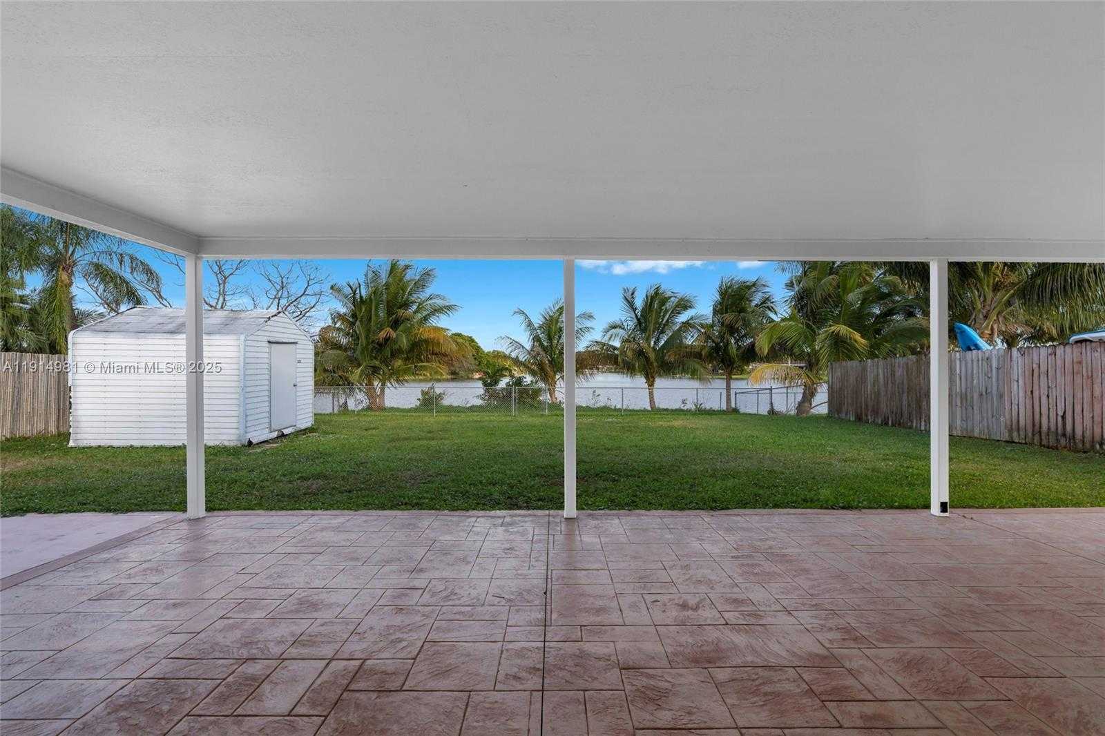 Small Image of 1301 NORTH WEST 87TH WAY, Pembroke Pines Number 26