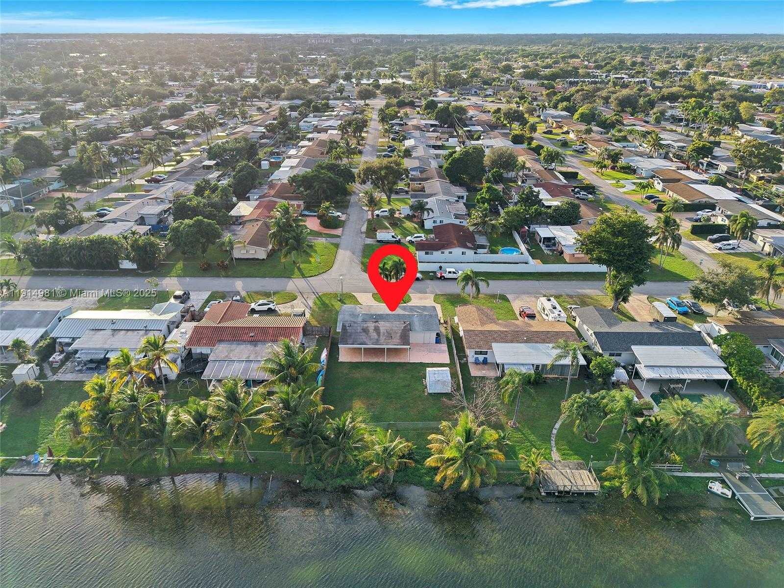 Small Image of 1301 NORTH WEST 87TH WAY, Pembroke Pines Number 35