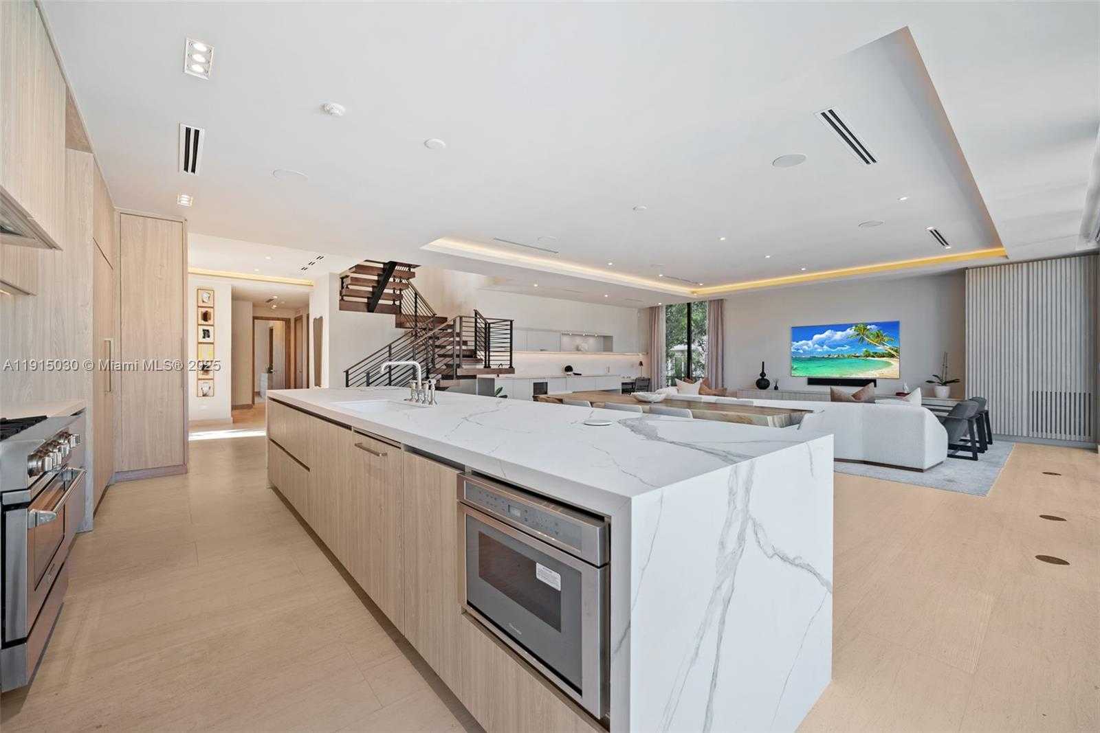 Small Image of Miami Beach Number 12