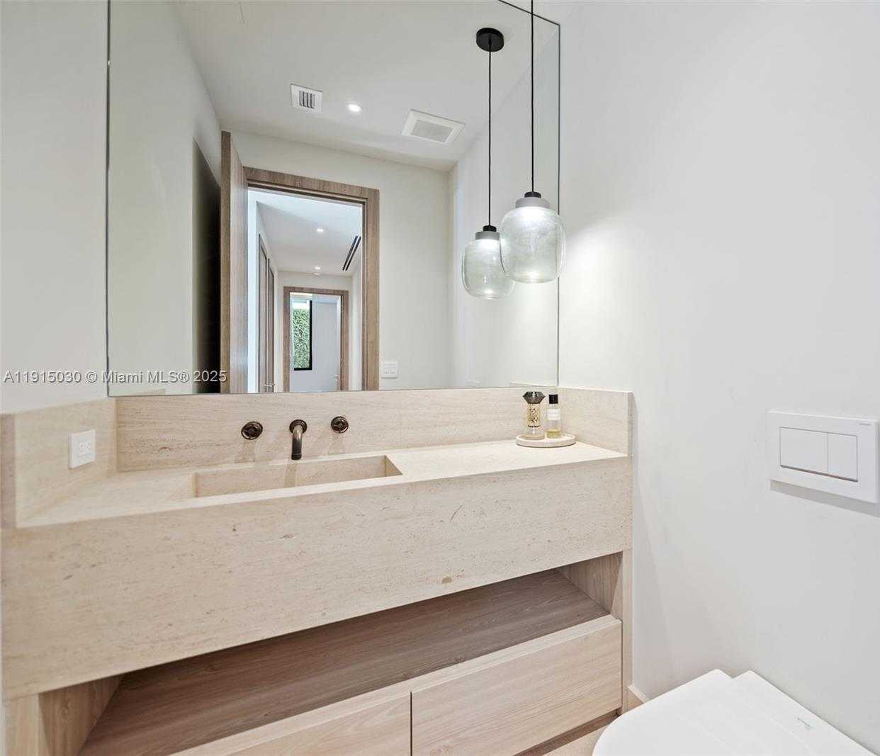 Small Image of Miami Beach Number 23