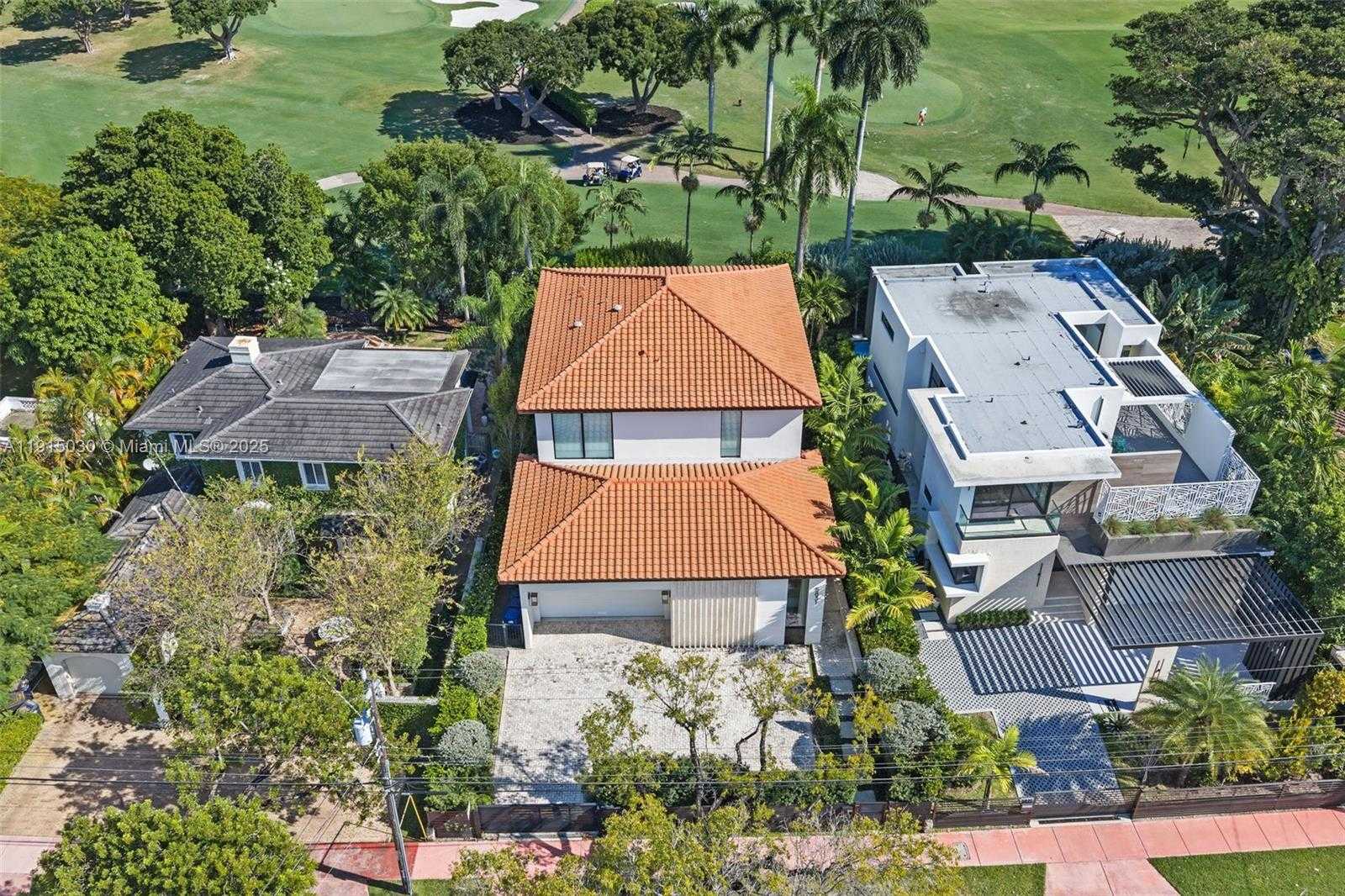 Small Image of Miami Beach Number 27