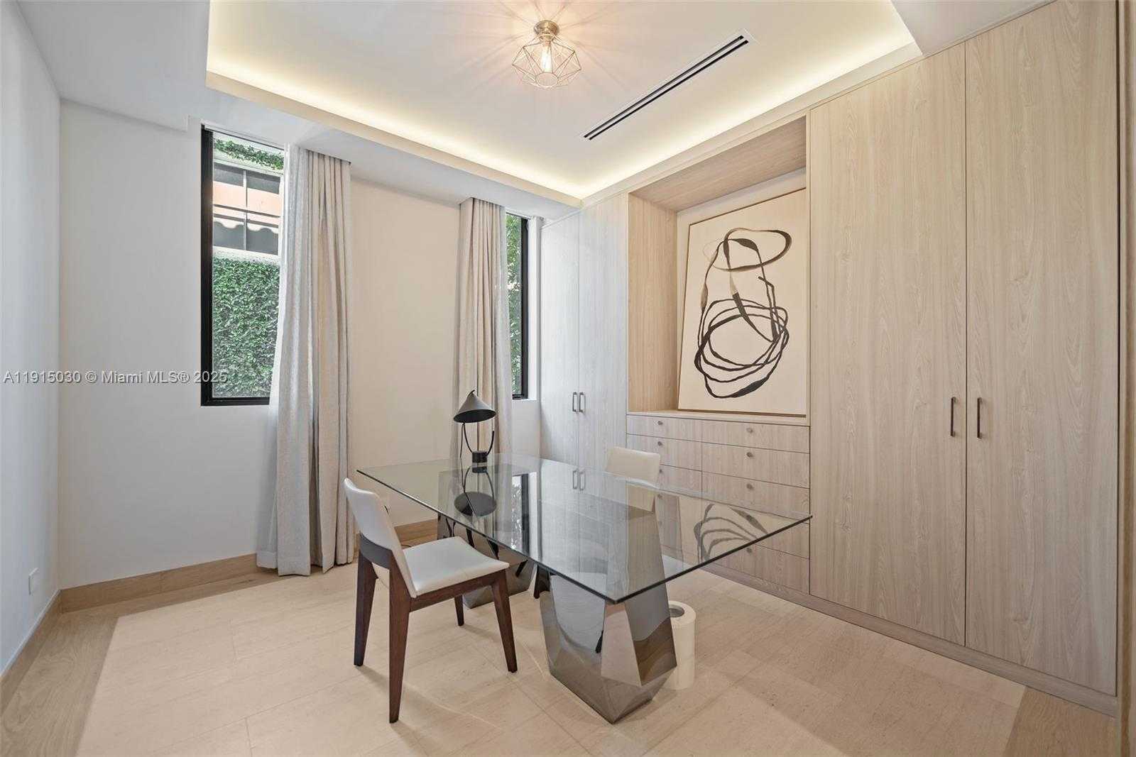 Small Image of Miami Beach Number 45