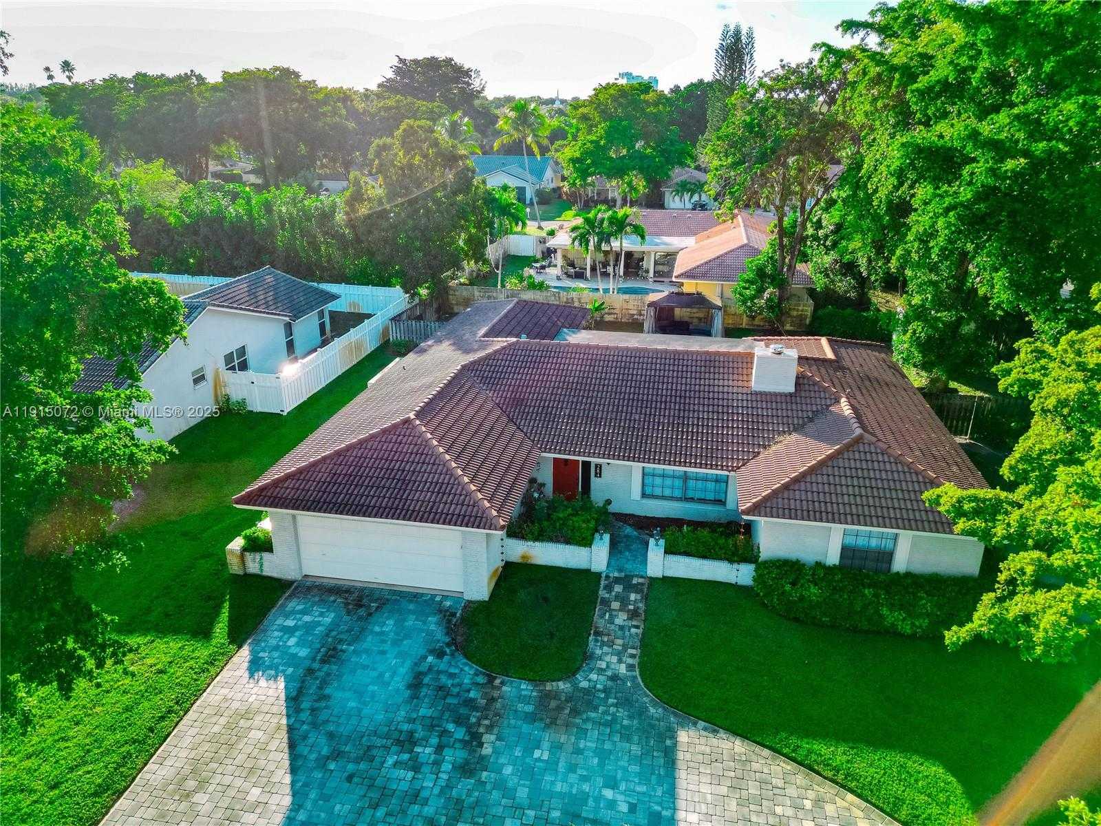 Small Image of 284 NORTH WEST 92ND AVE, Coral Springs Number 2