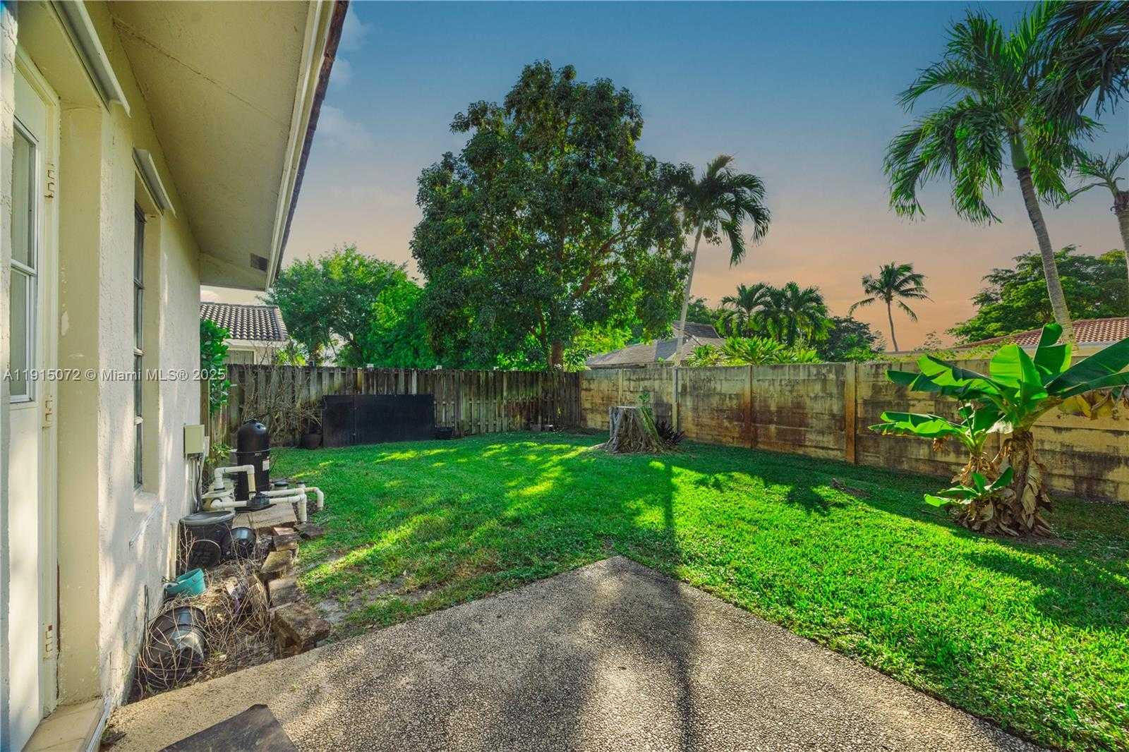 Small Image of 284 NORTH WEST 92ND AVE, Coral Springs Number 31