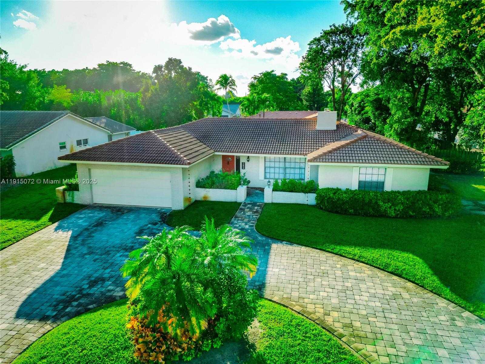 Small Image of 284 NORTH WEST 92ND AVE, Coral Springs Number 41