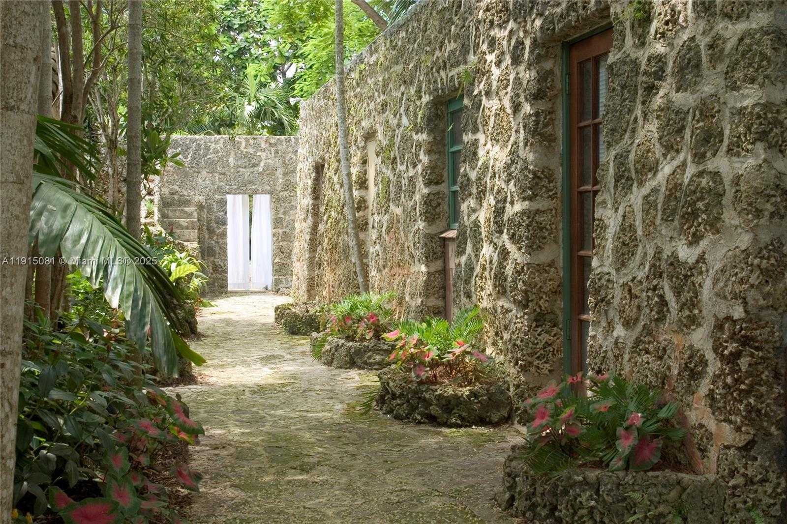 Small Image of 1301 MILAN AVE COTTAGE #4, Coral Gables Number 19