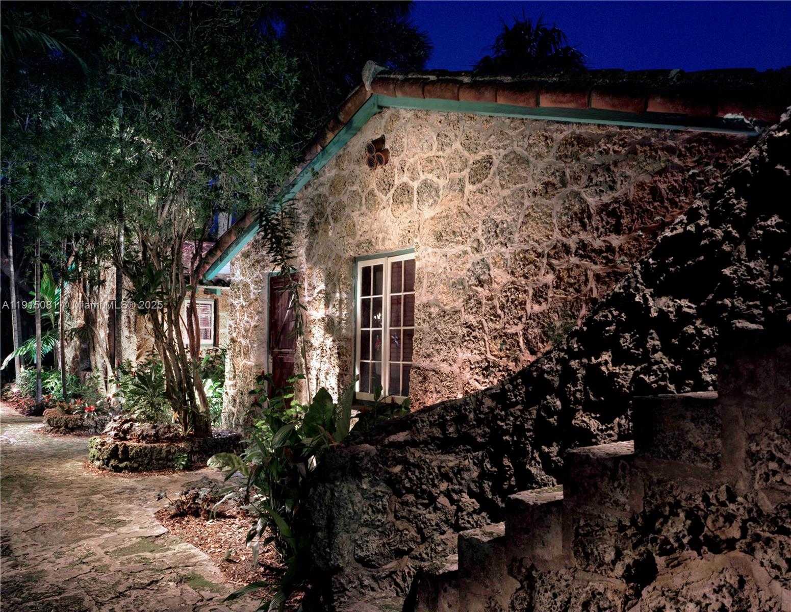 Small Image of 1301 MILAN AVE COTTAGE #4, Coral Gables Number 22