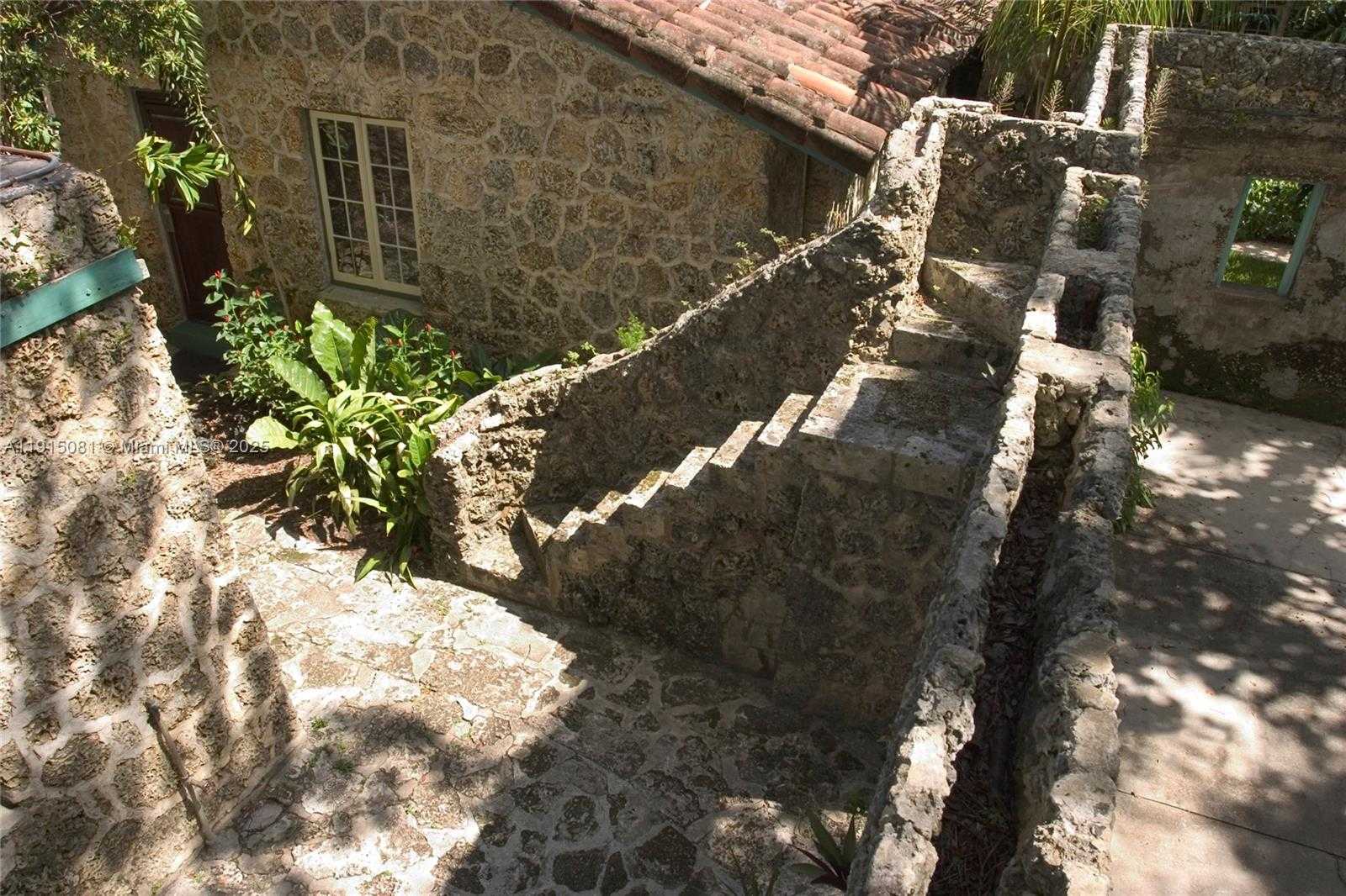 Small Image of 1301 MILAN AVE COTTAGE #4, Coral Gables Number 30