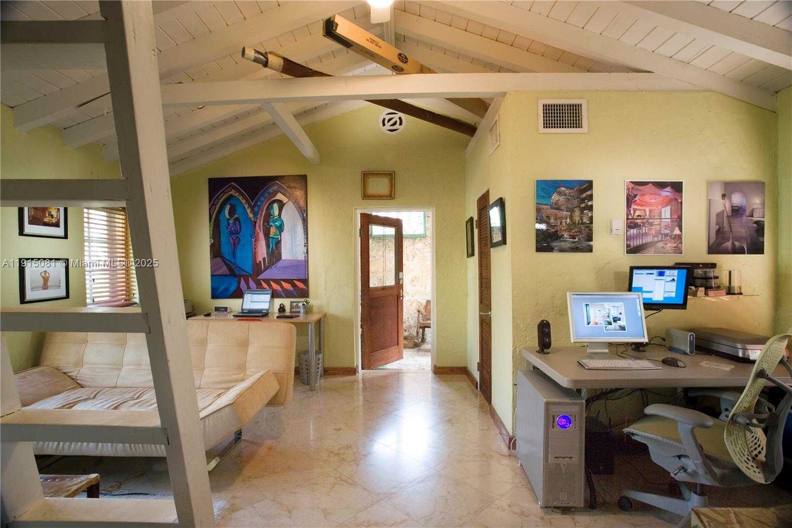 Small Image of 1301 MILAN AVE COTTAGE #4, Coral Gables Number 6