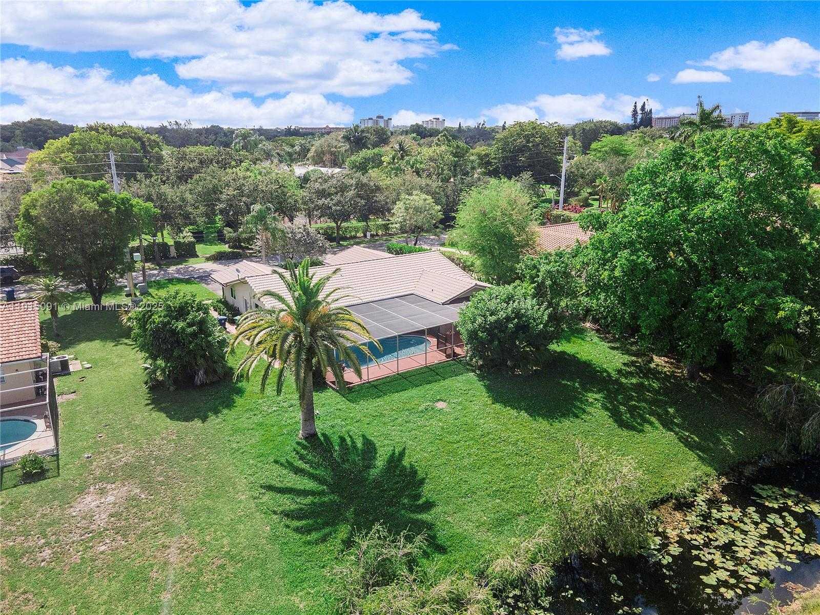 Small Image of 3880 CORAL HILLS DR, Coral Springs Number 22