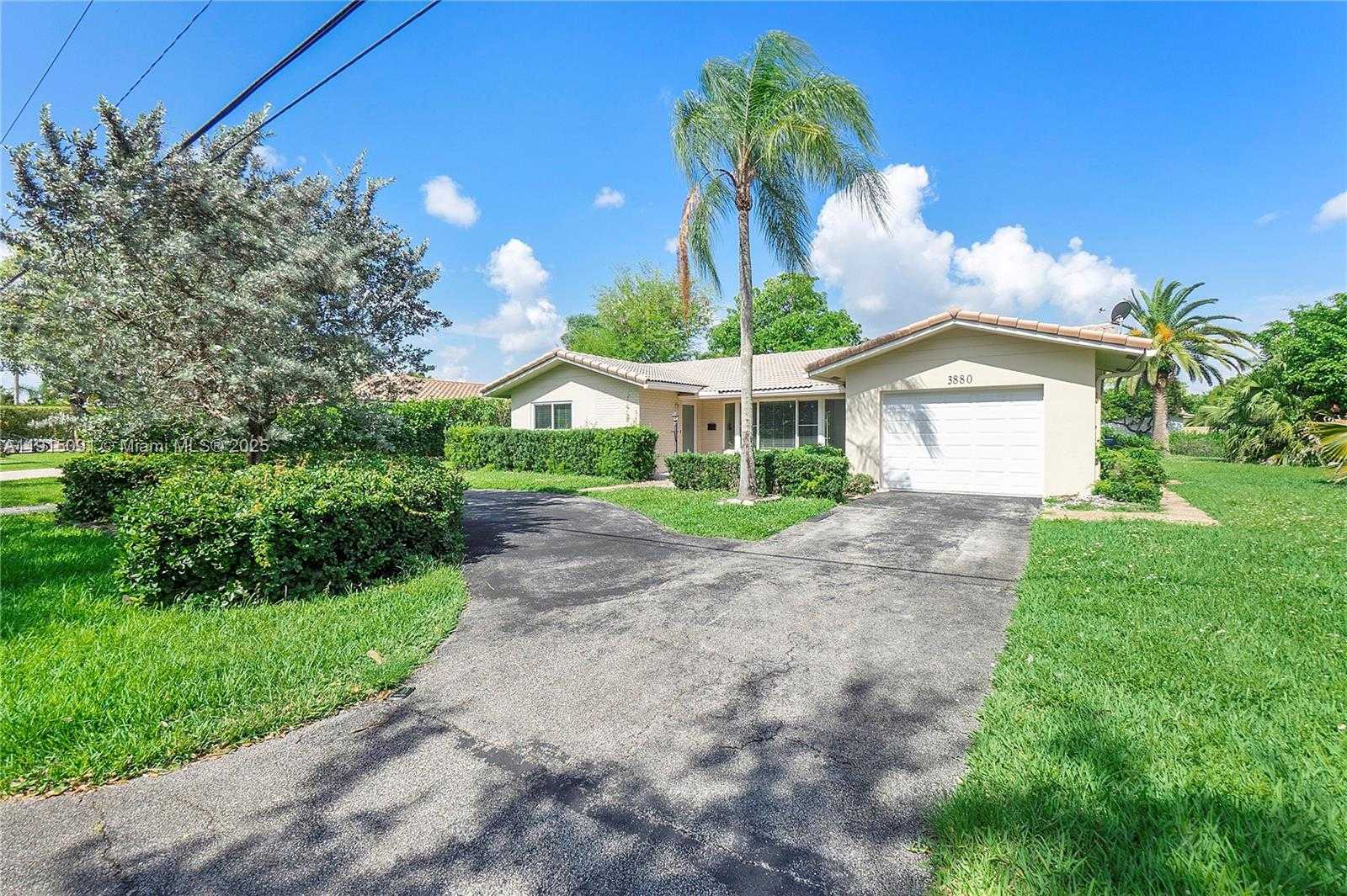 Small Image of 3880 CORAL HILLS DR, Coral Springs Number 25